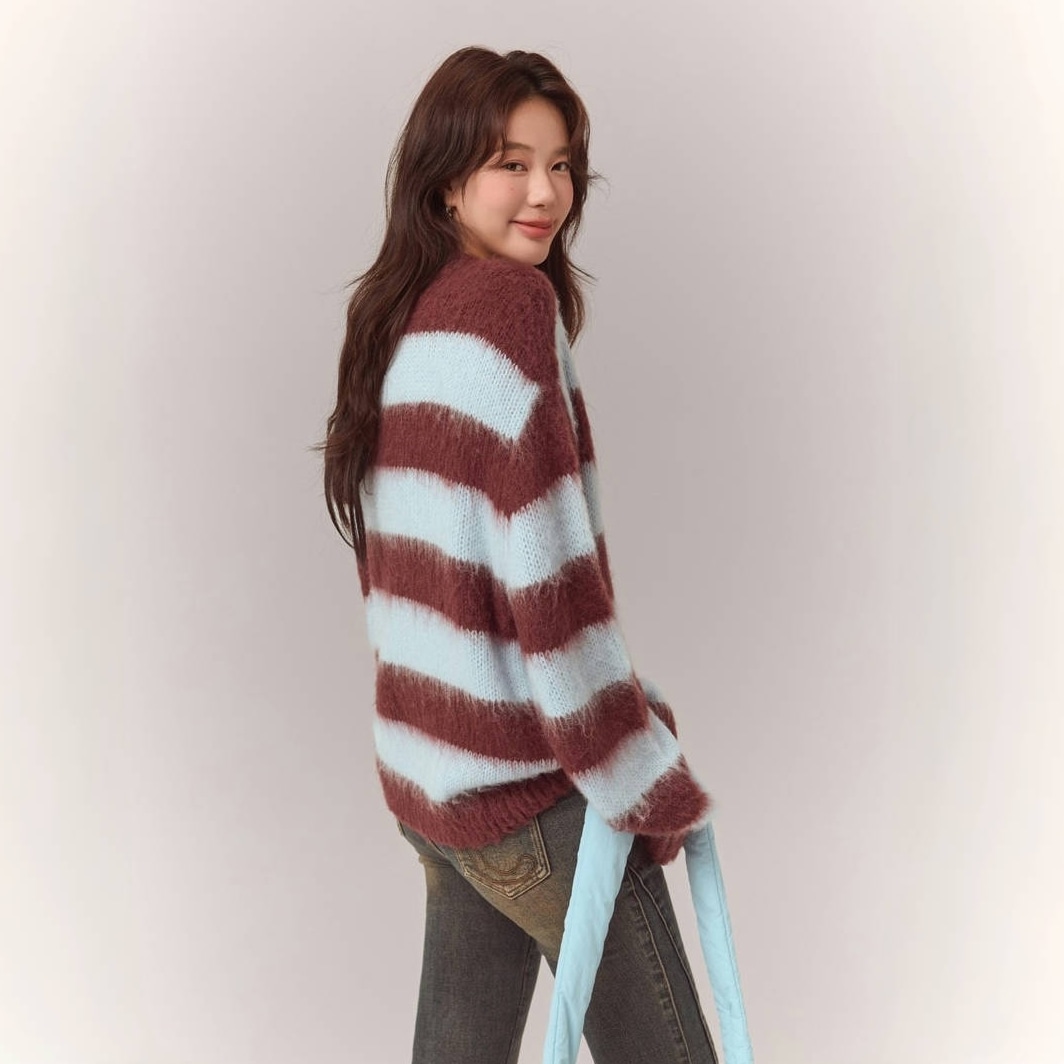 Chuu Sweater Black White Stripes — фото 6