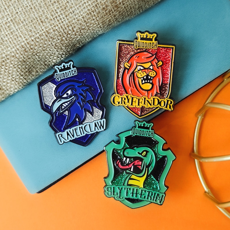 Harry Potter Quidditch House Pin — фото 1