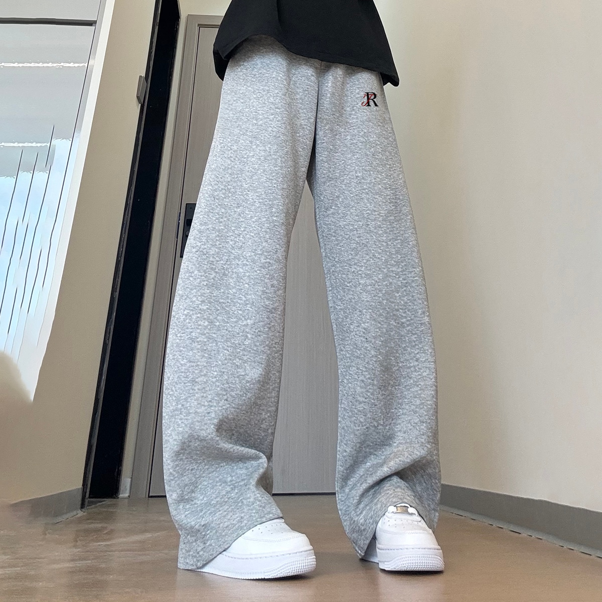 TR Cleanfit Straight Leg Sweatpants — фото 8