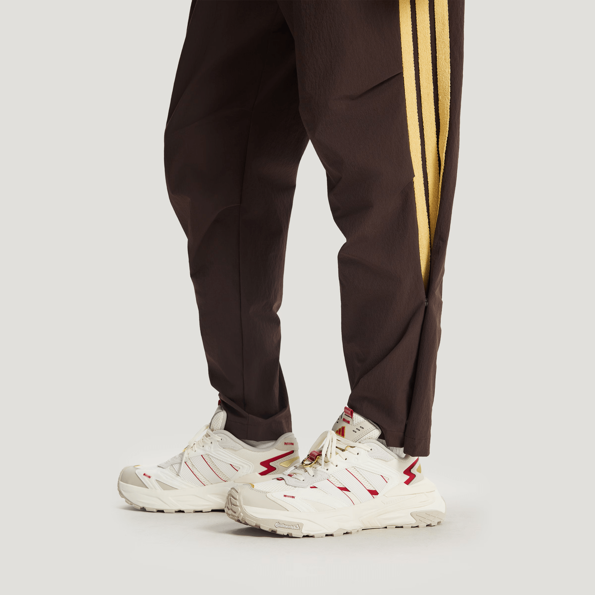 Adidas FW25 WOVEN TRACKSUIT BOTTOMS CNY — фото 6