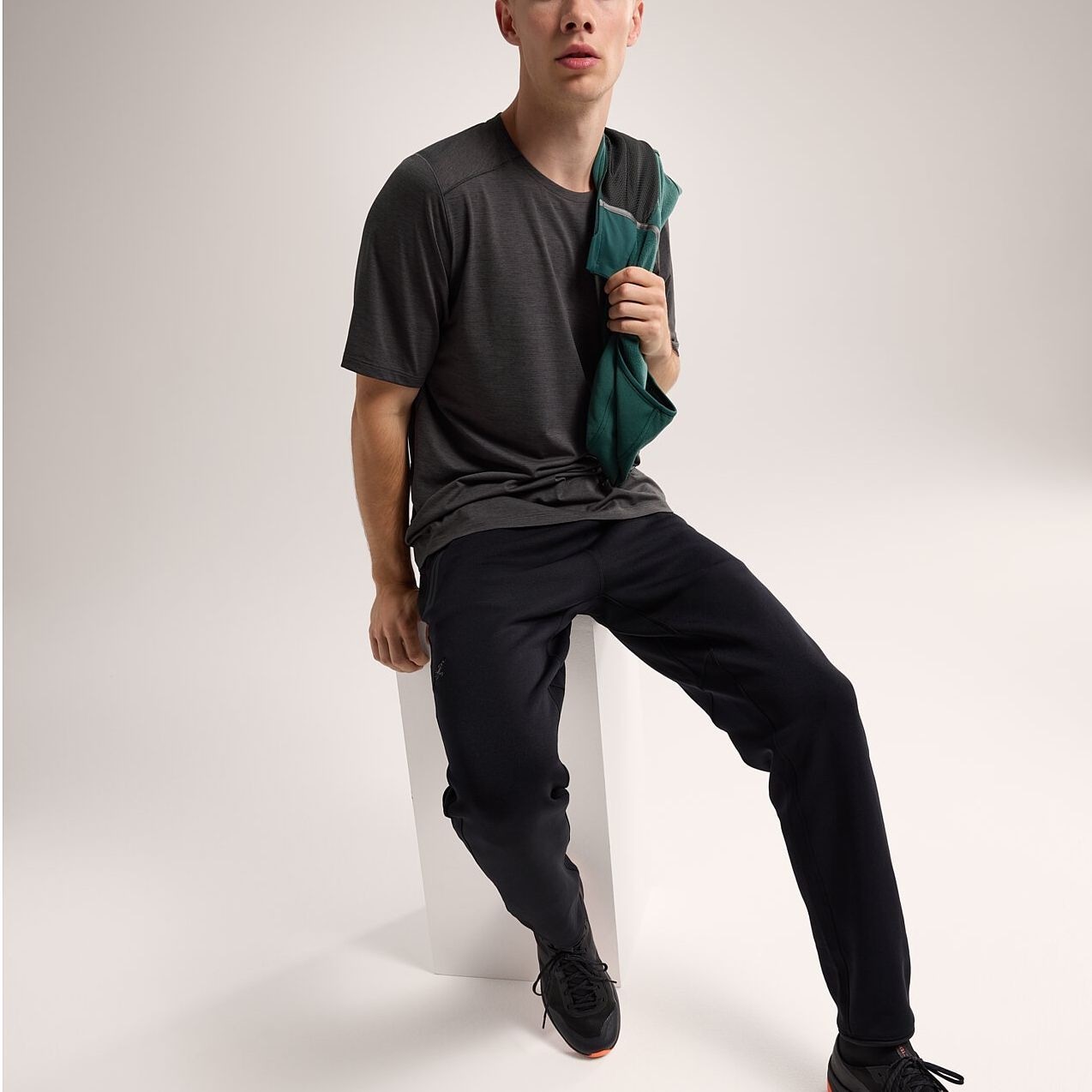 Arcteryx Logo Print Pants — фото 7