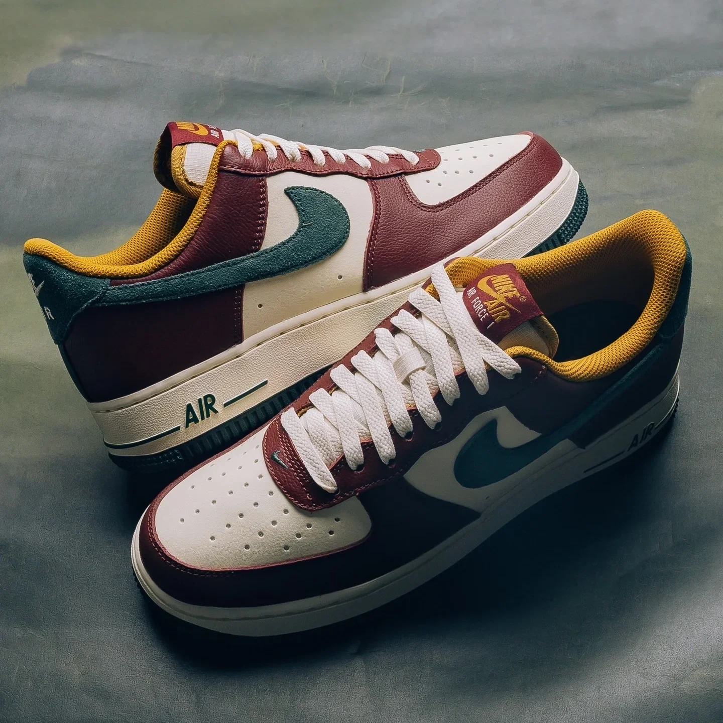 Nike Air Force 1 Low "Dark Team Red/Vintage Green" — фото 8