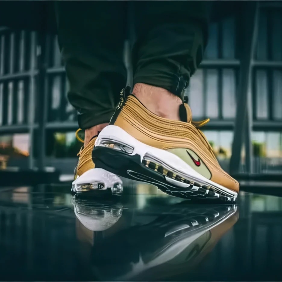 Nike Air Max 97 "Gold Bullet" — фото 3